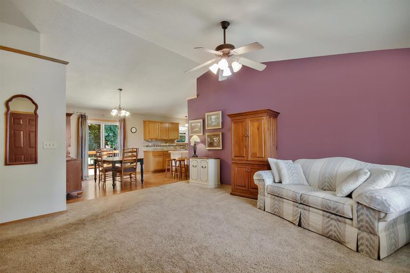 819 S Sunset Cir, Andover, KS 67002