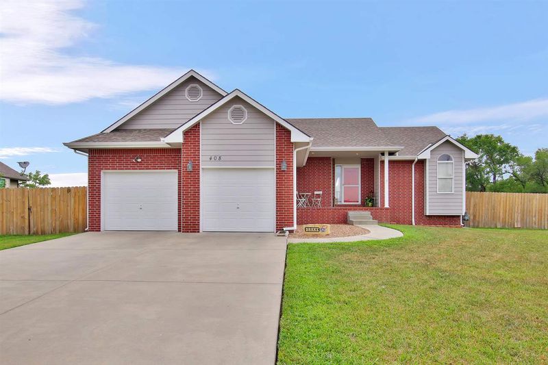 408 E Parkwood Dr, Rose Hill, KS 67133