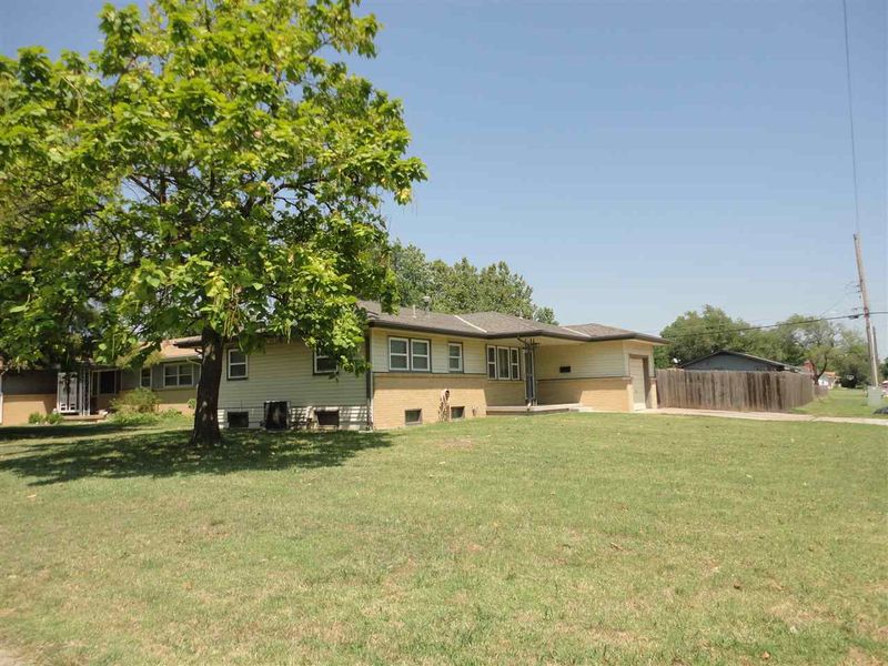 3082 S Bennett, Wichita, KS 67217