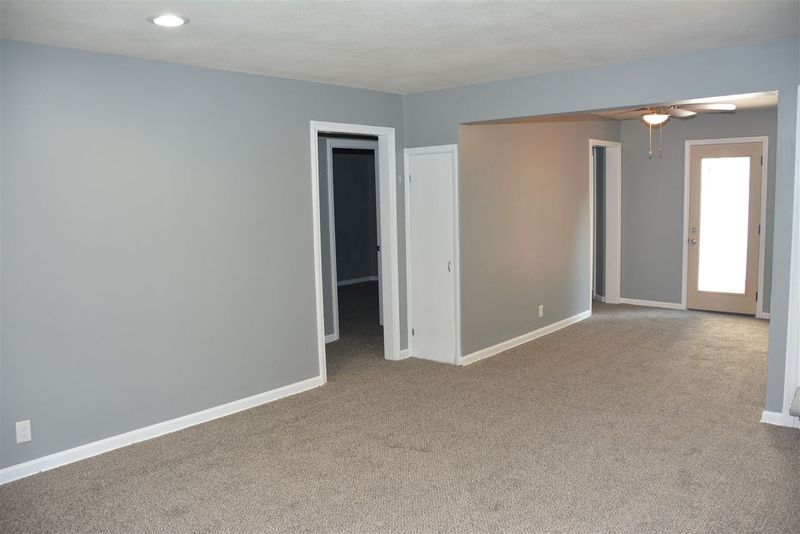 1415 E Jump St, Wichita, KS 67216