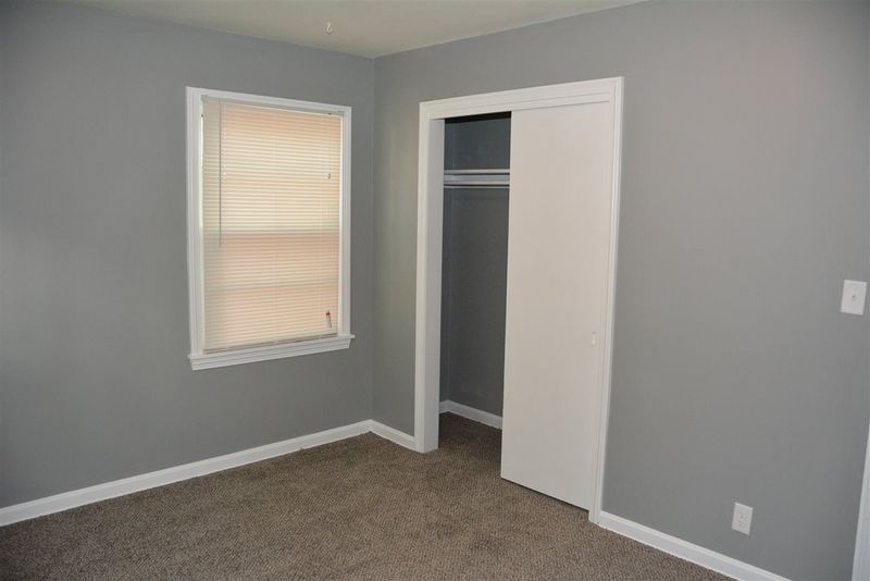 1415 E Jump St, Wichita, KS 67216