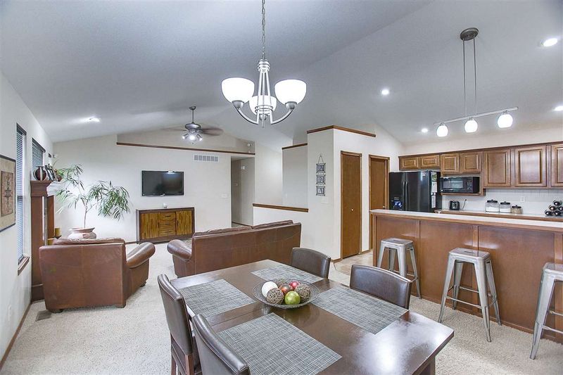 3905 N Rutgers, Maize, KS 67101