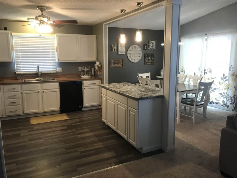 8639 E Hurst St, Wichita, KS 67210