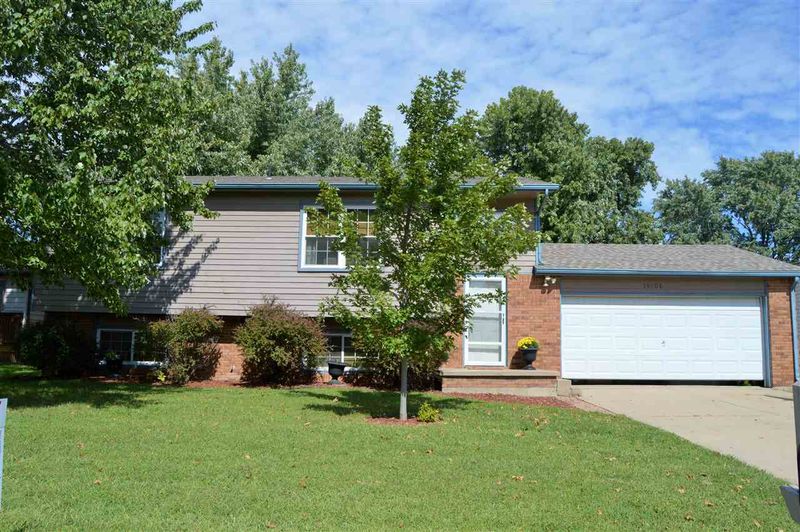 10306 W Dora St, Wichita, KS 67209