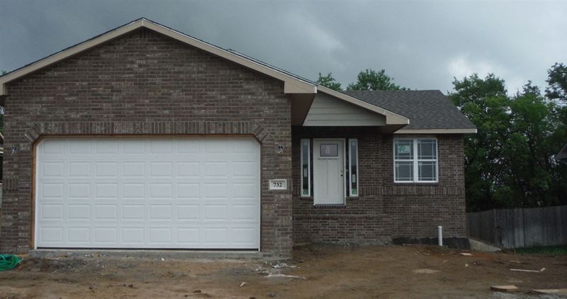 732 Hedgewood, Andover, KS 67002