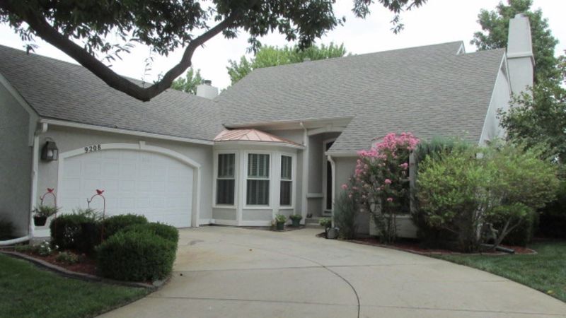 9208 E Peppertree Cir, Wichita, KS 67226