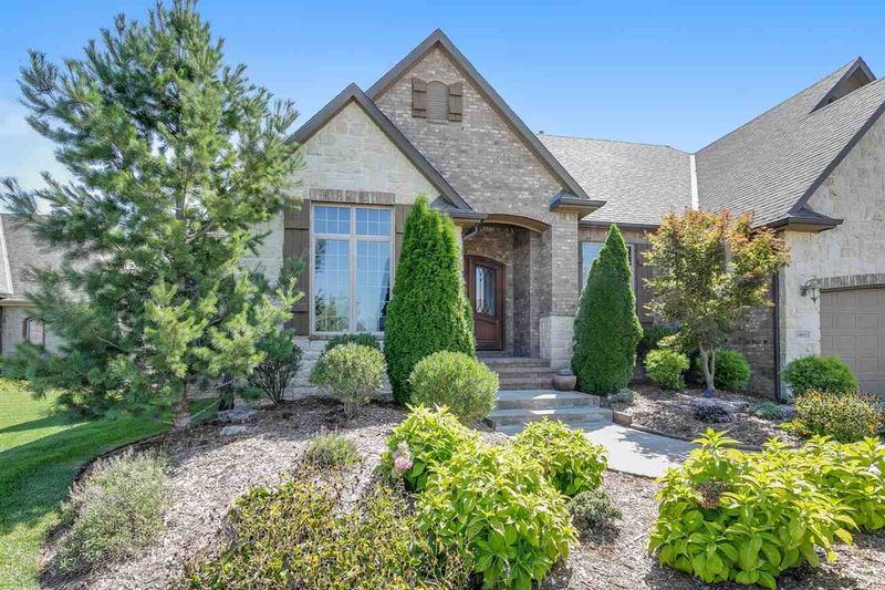 1001 E Waterview Dr, Andover, KS 67002