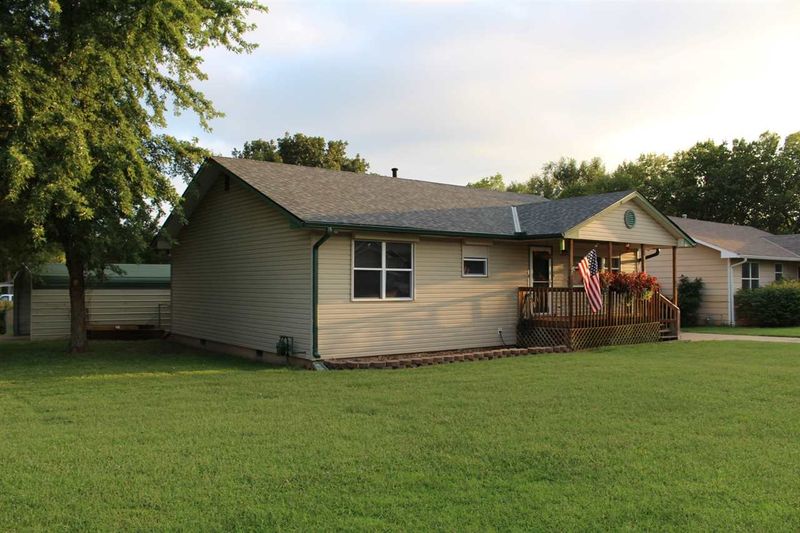 605 E 7th Ave, El Dorado, KS 67042