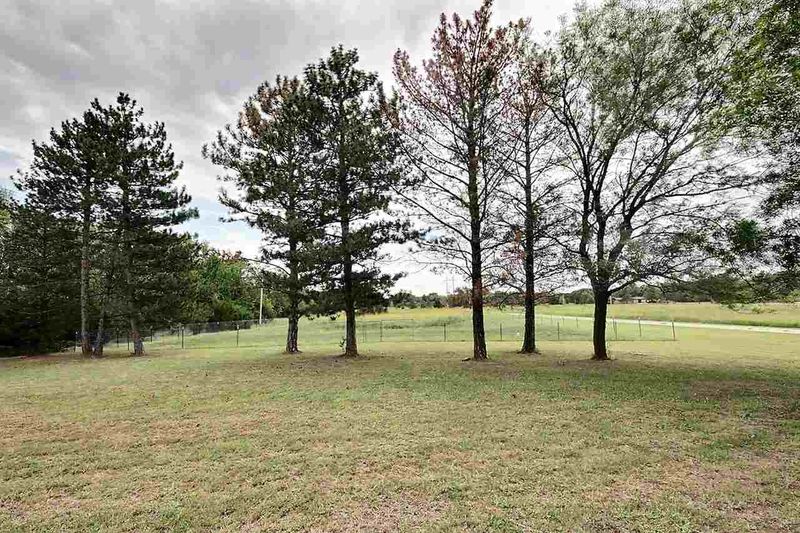 8616 E 63rd St S, Derby, KS 67037