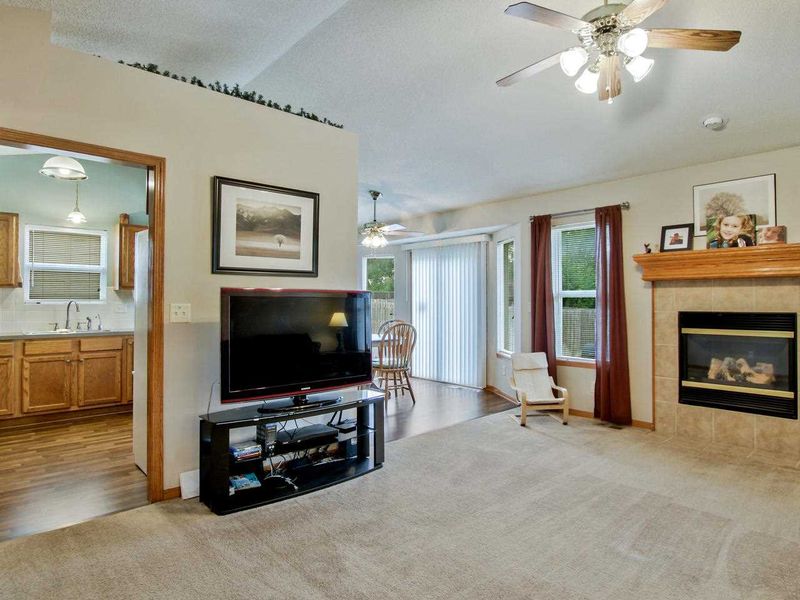 2130 E Bryant St, Derby, KS 67037