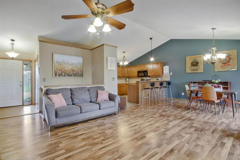 10702 W Havenhurst St, Maize, KS 67101