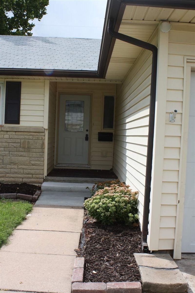 6301 E Eilerts, Wichita, KS 67218