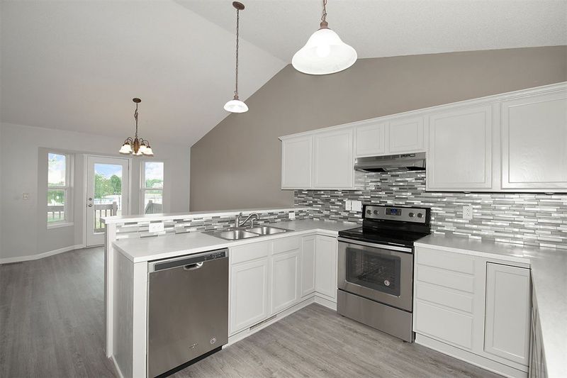 2534 S Westgate St, Wichita, KS 67215
