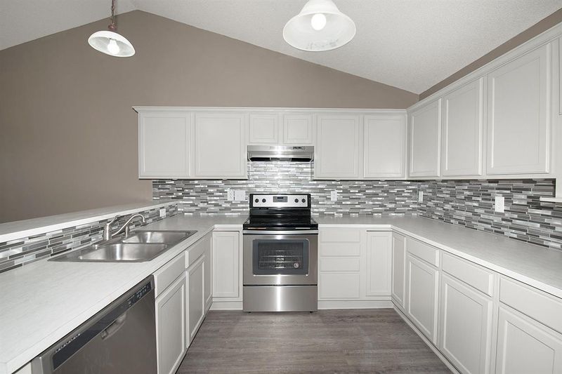 2534 S Westgate St, Wichita, KS 67215