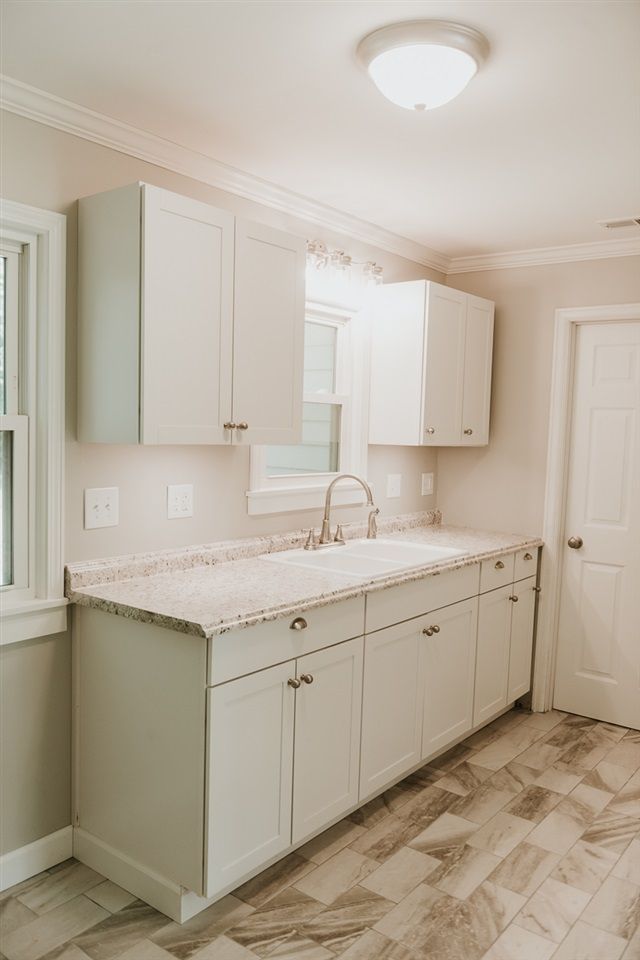 4320 E Bellaire Ave, Wichita, KS 67218