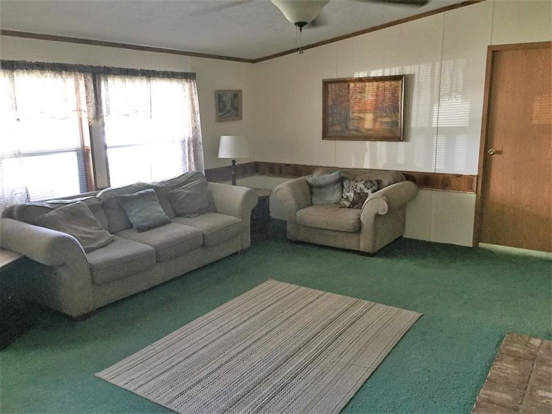 1838 E 45th St S, Wichita, KS 67216