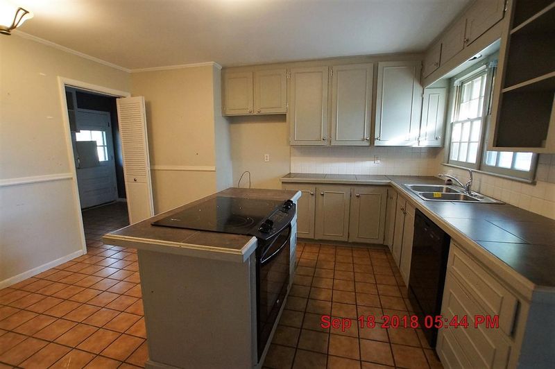 1153 Farmstead, Wichita, KS 67208