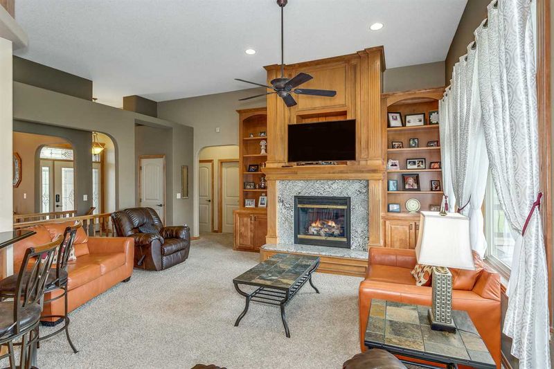 1647 E Bearhill Rd, Park City, KS 67147