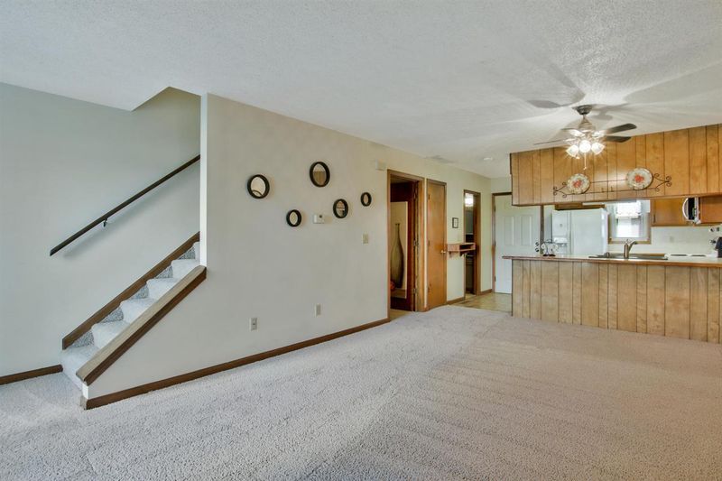 329 E 12th St Unit A, Newton, KS 67114