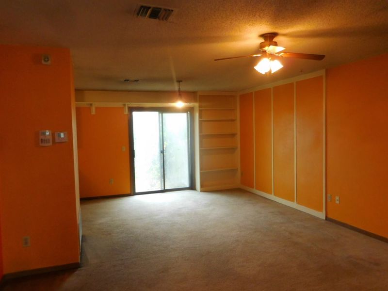 1820 N Winstead St, Wichita, KS 67206
