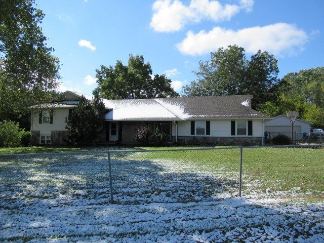 15221 W Grassmere Ln, Goddard, KS 67052