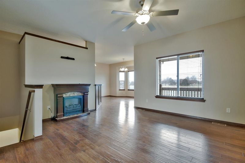 1913 E Aster St, Andover, KS 67002