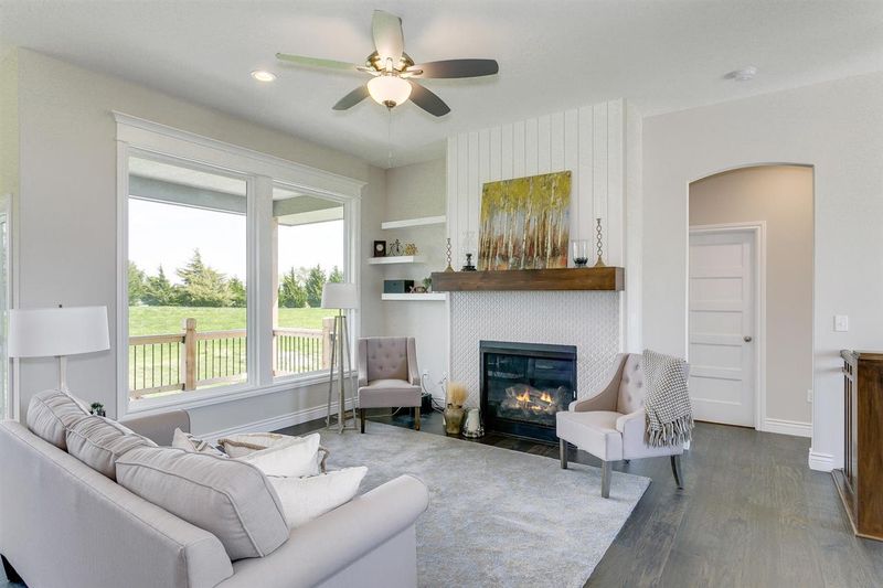 3620 Bluestem, Rose Hill, KS 67133