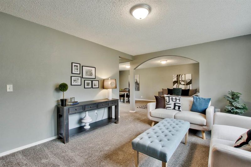 3533 S Saint Clair Ave, Wichita, KS 67217
