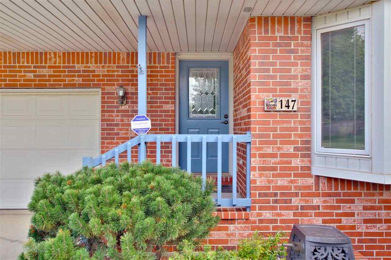 147 Williamsburg St, Andover, KS 67002