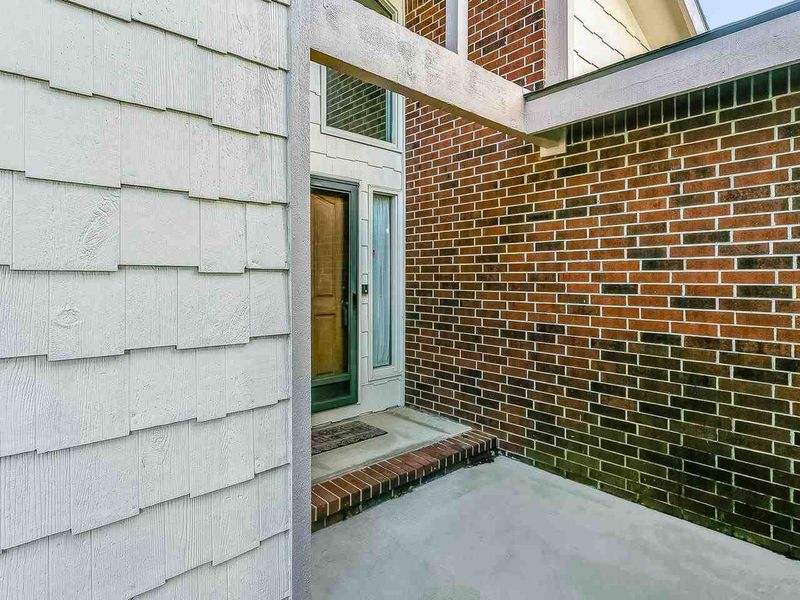 7700 E 13th St #8, Wichita, KS 67206