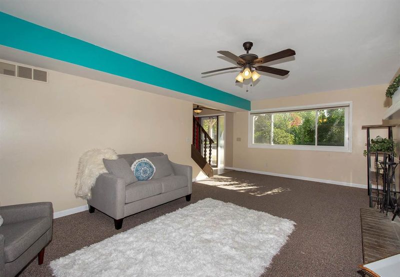 304 E Berlin Dr, Rose Hill, KS 67133