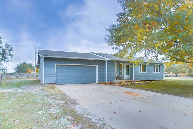 720 E Hemphill, Haysville, KS 67060