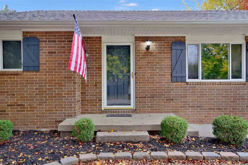 216 E Valley View St, Derby, KS 67037