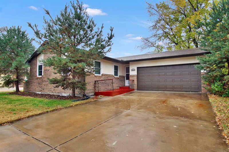 2023 E Evanston St, Park City, KS 67219