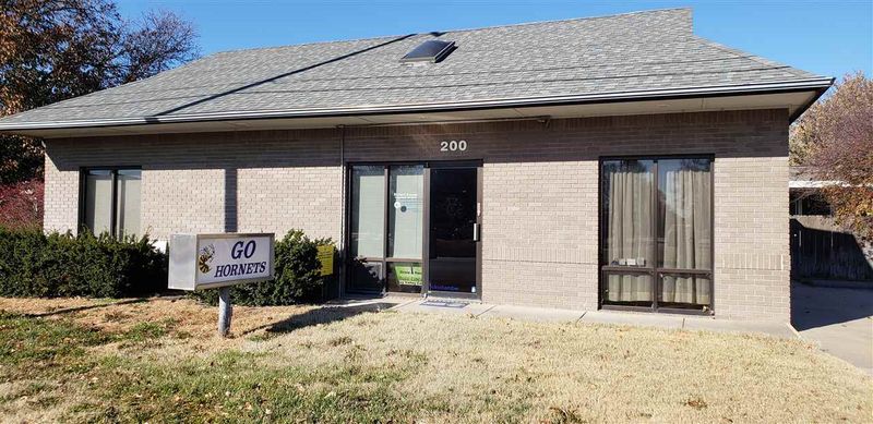 200 E Main St, Valley Center, KS 67147