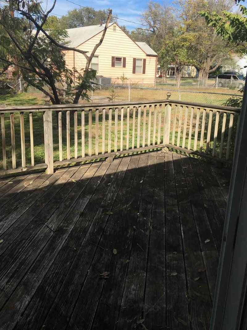 5054 E Morris St, Wichita, KS 67218