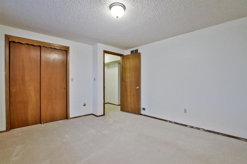 3151 S Kessler Cir, Wichita, KS 67217