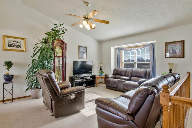 9002 E Scott St, Wichita, KS 67210