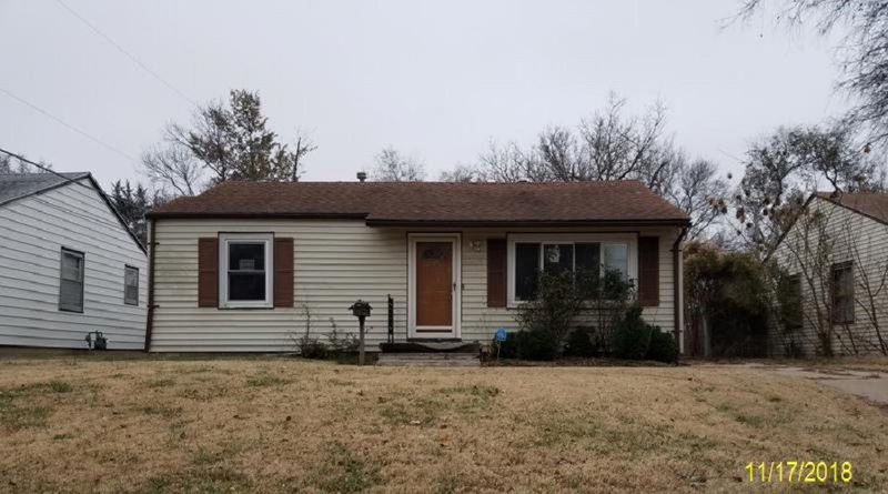 5901 E Bellaire, Wichita, KS 67218