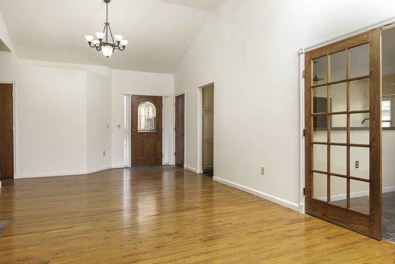 713 S Westview Cr, Andover, KS 67002