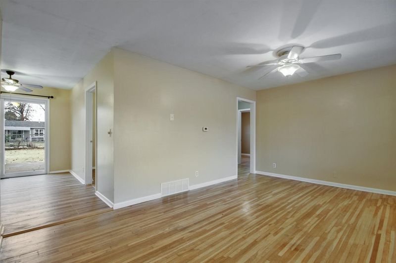 8032 E Gilbert, Wichita, KS 67207