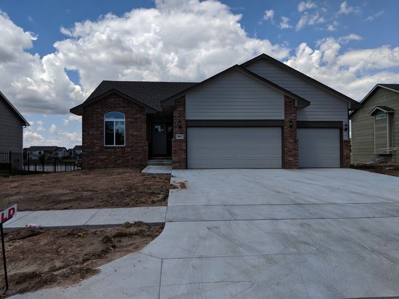 902 Freedom St, Derby, KS 67037