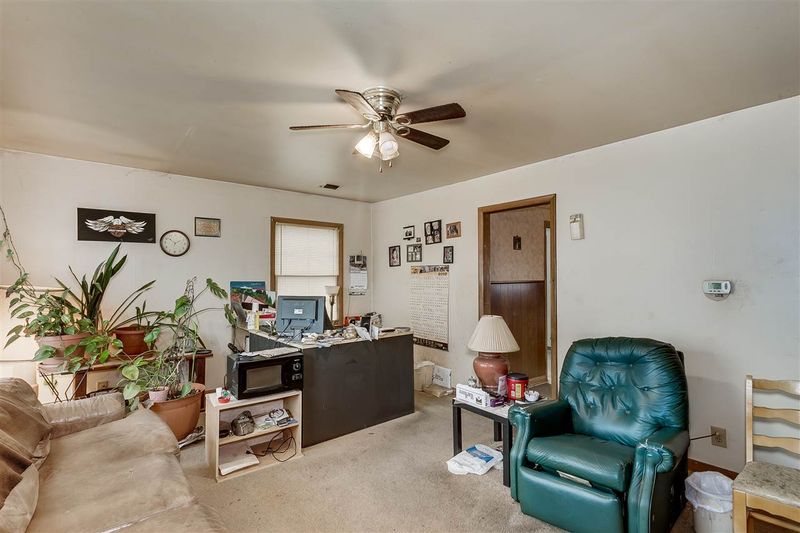 2474 S Everett St, Wichita, KS 67217