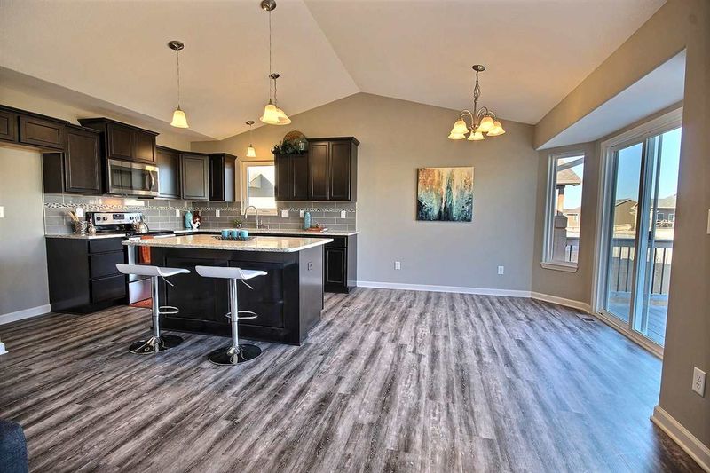 8500 E Chris St, Bel Aire, KS 67226