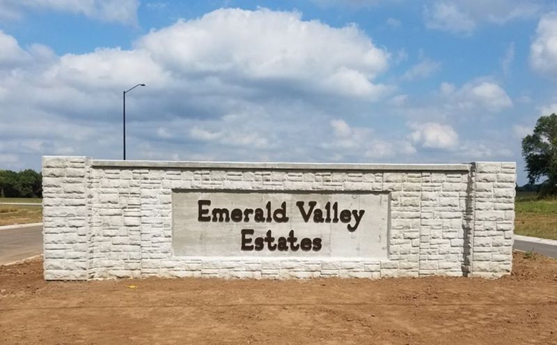 841 E Opal Ct, Mulvane, KS 67110