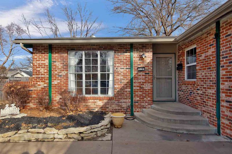 918 E Kay St, Derby, KS 67037