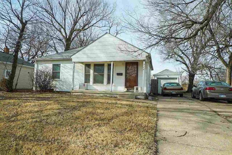 4156 E Vesta Dr, Wichita, KS 67208