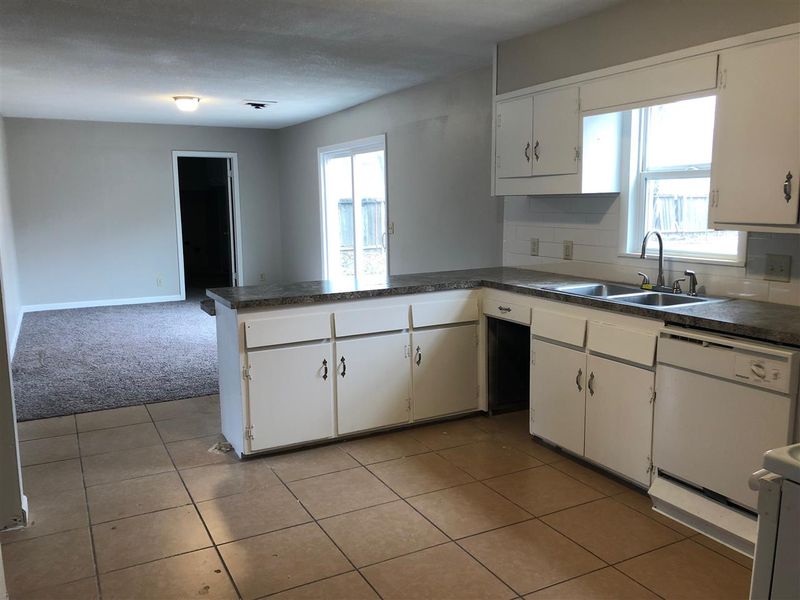 724 N Doris, Wichita, KS 67215
