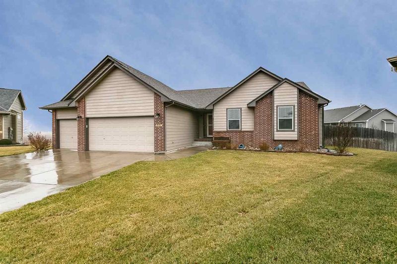 4067 N Westbrook Ct, Maize, KS 67101