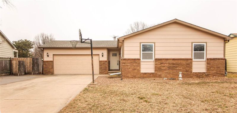 10030 W Dora, Wichita, KS 67209-1965
